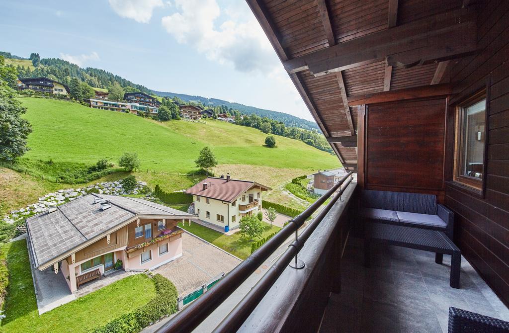 Appartement Bella Vista by HolidayFlats24 Saalbach-Hinterglemm Esterno foto